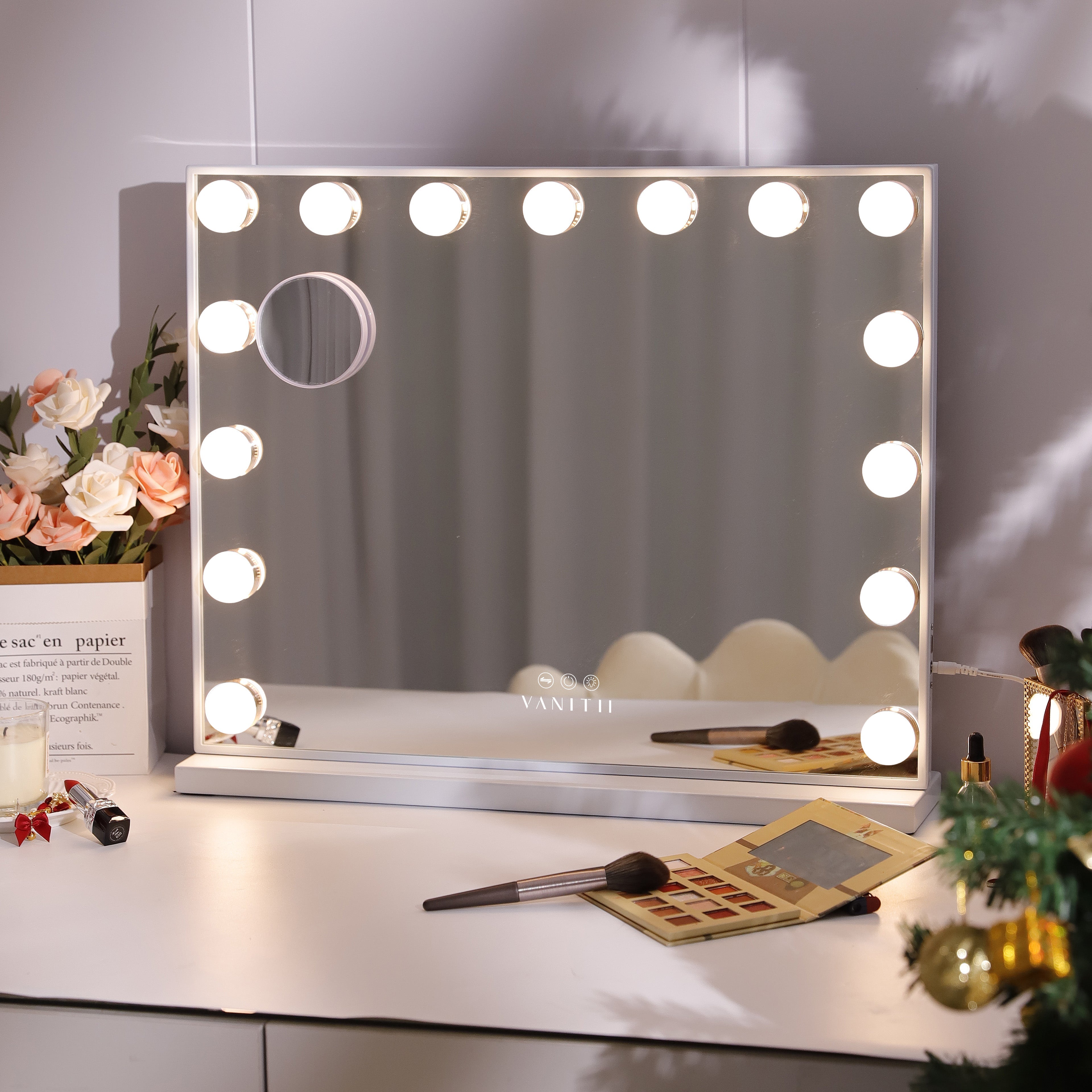 VANITII Mary Hollywood Vanity Mirror XXL features 15 Dimmable LED Bulbs,Smart touch control and Detachable mirror base. The frame of the mirror is designed in a simple white style. Place it on the makeup table in your bedroom to perfectly combine fashion and practicality.