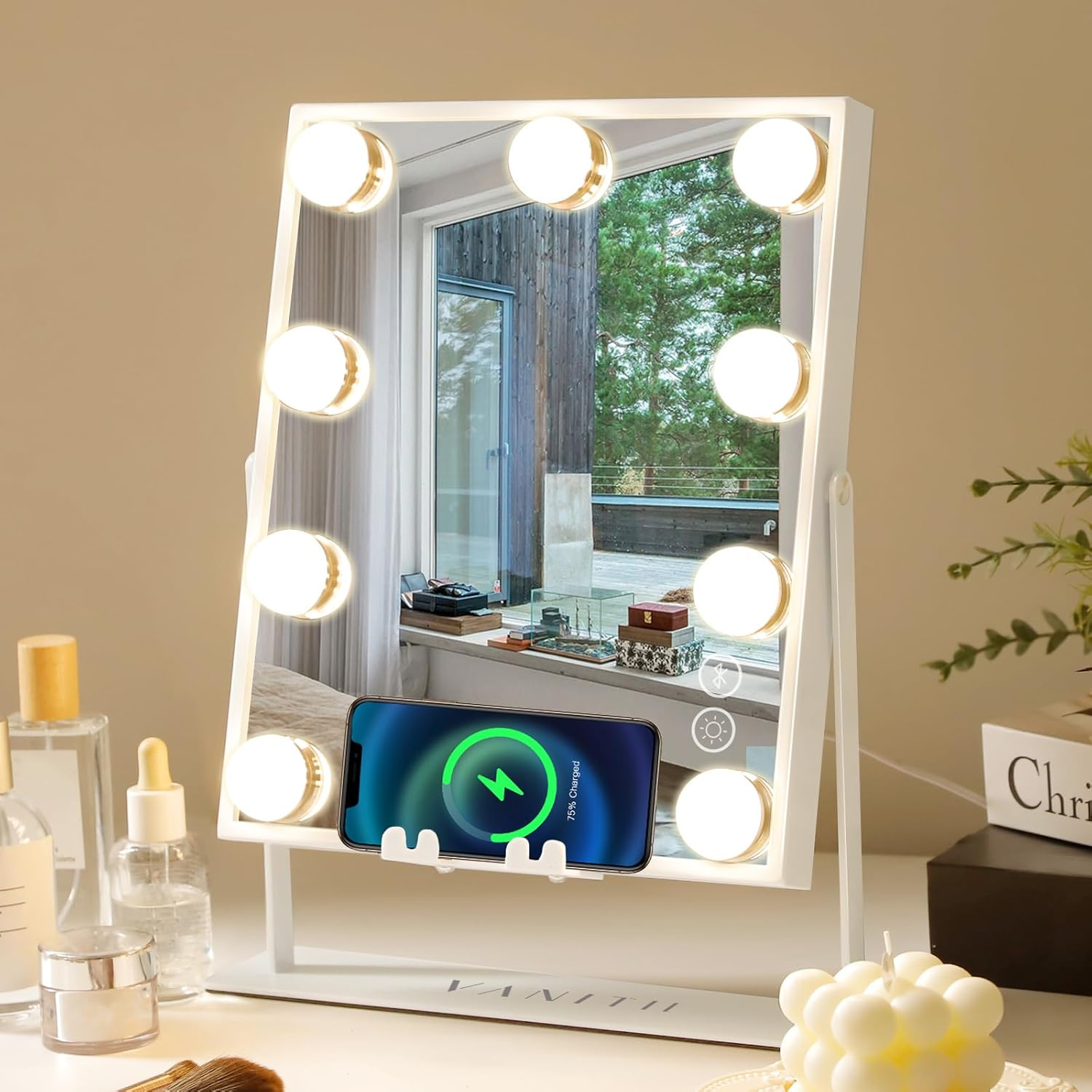 Expert Tips for Choosing a Compact Bedroom Makeup Mirror