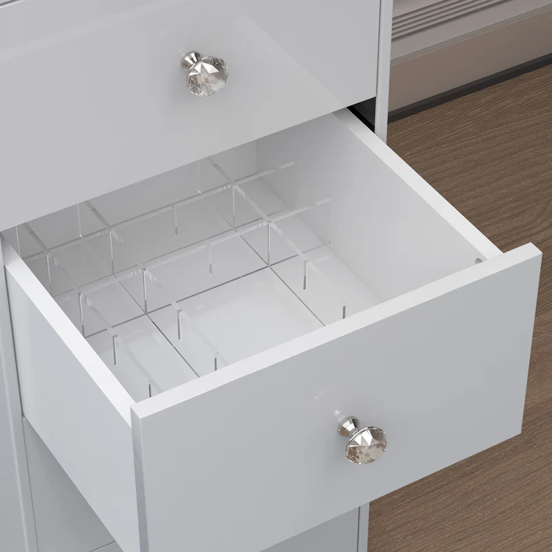 VANITII Acrylic Dividers vanitii can be freely and flexibly arranged in your storage drawers, allowing you to neatly organize your items.