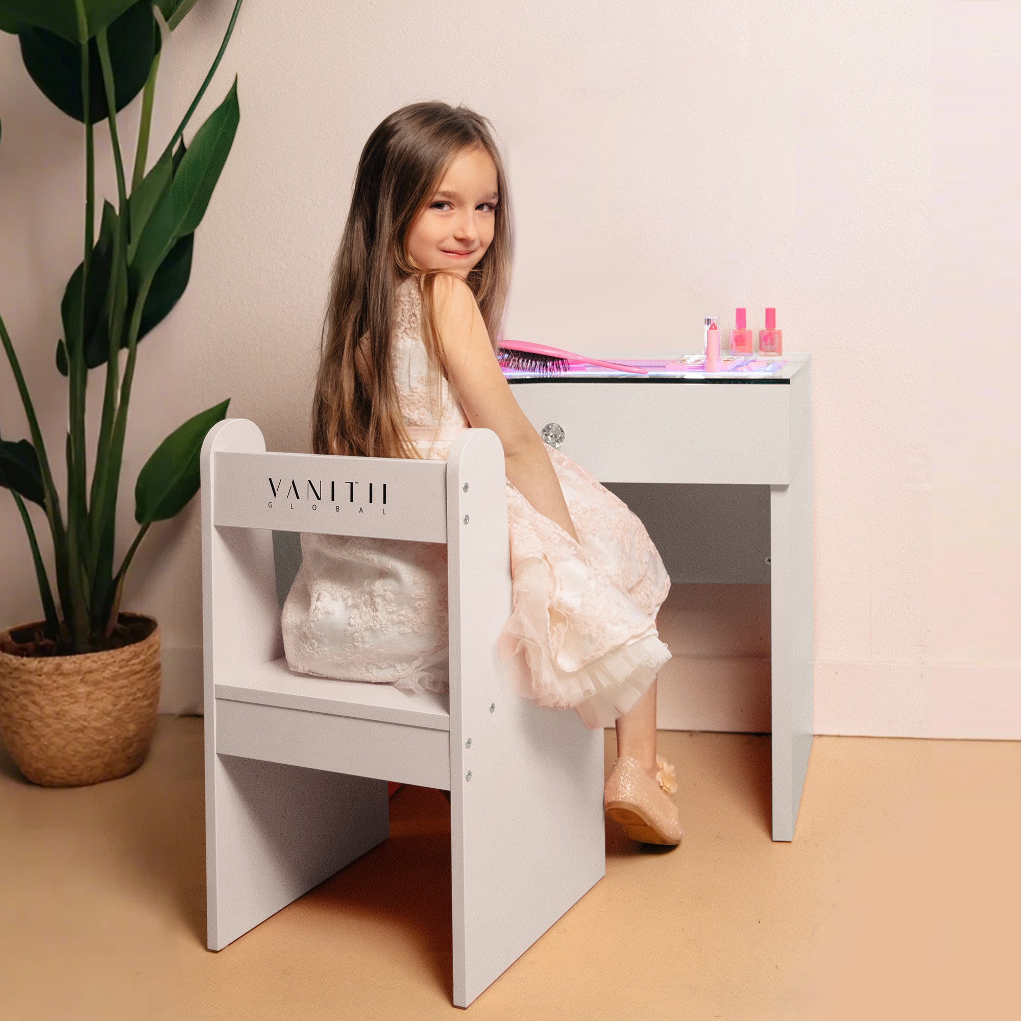 VANITII Elsa Vanity Set